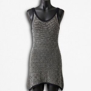 In Style Women Black White Knit Sleeveless Tunic Tank‎ Top Sharkbite Hem Size L